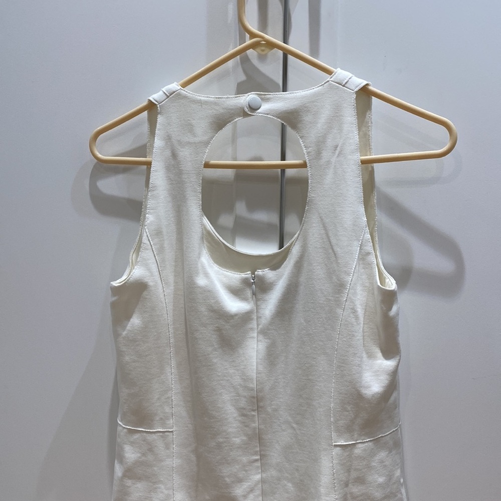 AKRIS PUNTO white sleeveless dress US 8